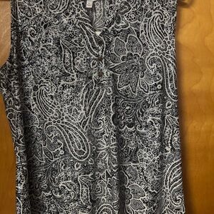 Black and White Paisley Women's Top